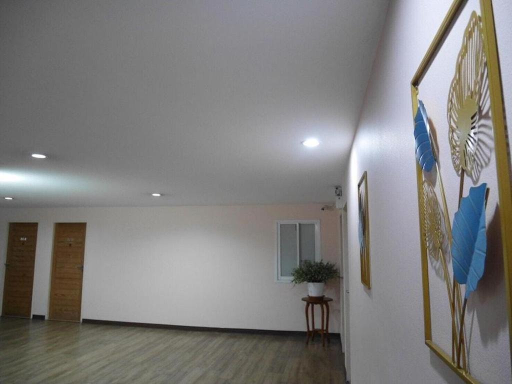 Phaphoom Boutique Residence Bangkok Exterior photo